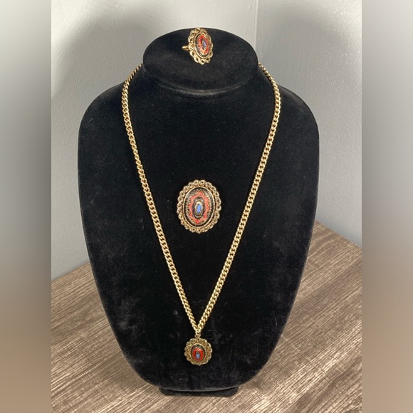 Sarah Coventry Jewelry - OLD VIENNA Sarah Cov Coventry Set Necklace & Detachable Brooch Ring Vintage